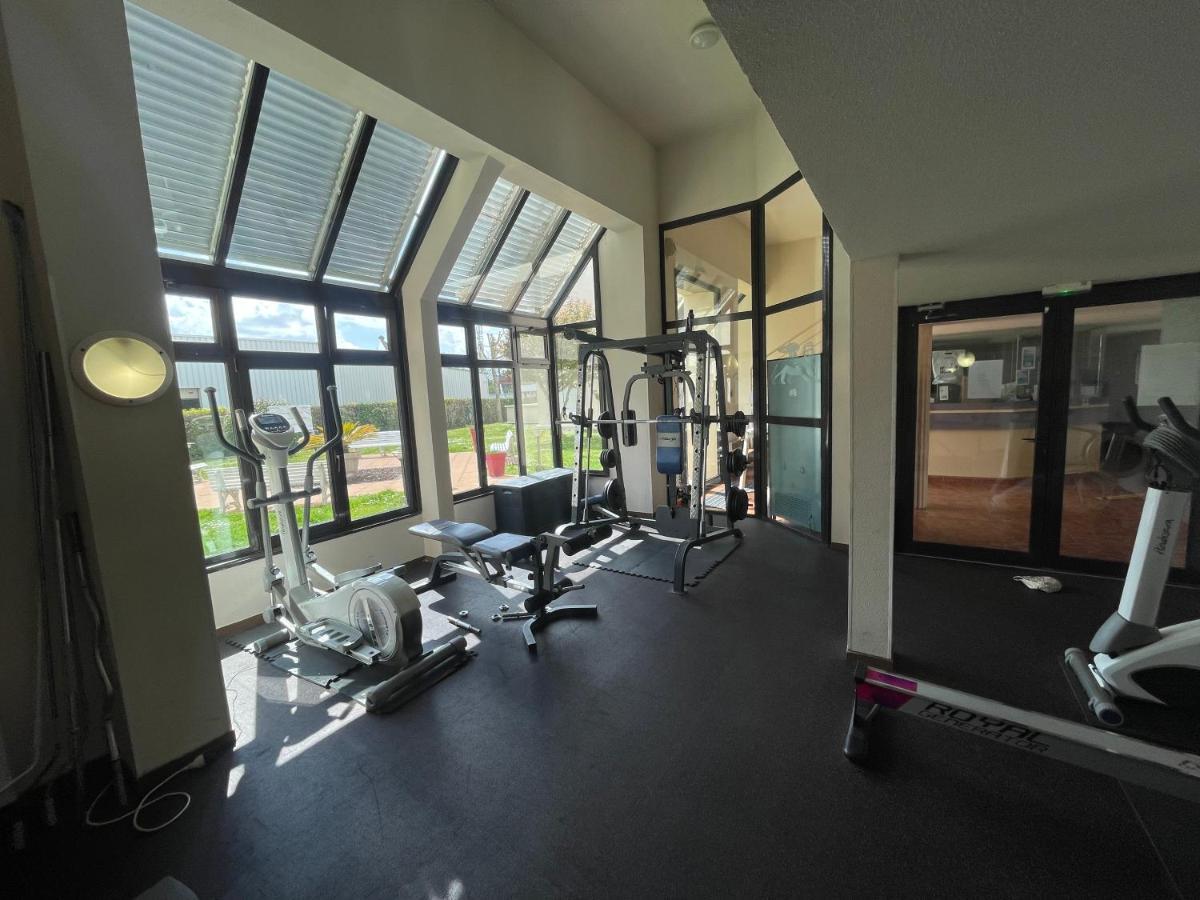Adara, Proche Campus 2 Appartement